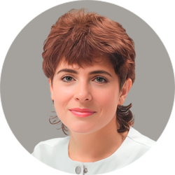Сафонова Лариса